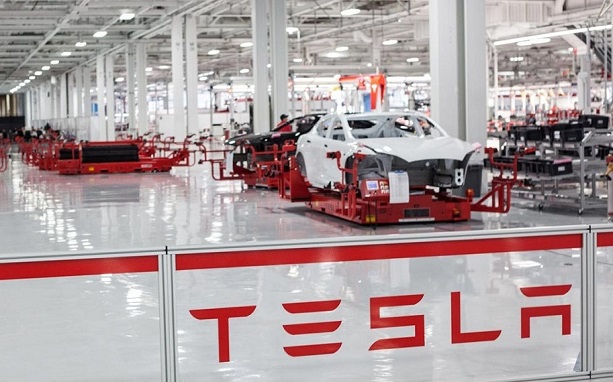 Компанию Tesla снова обвинили в расовой дискриминации